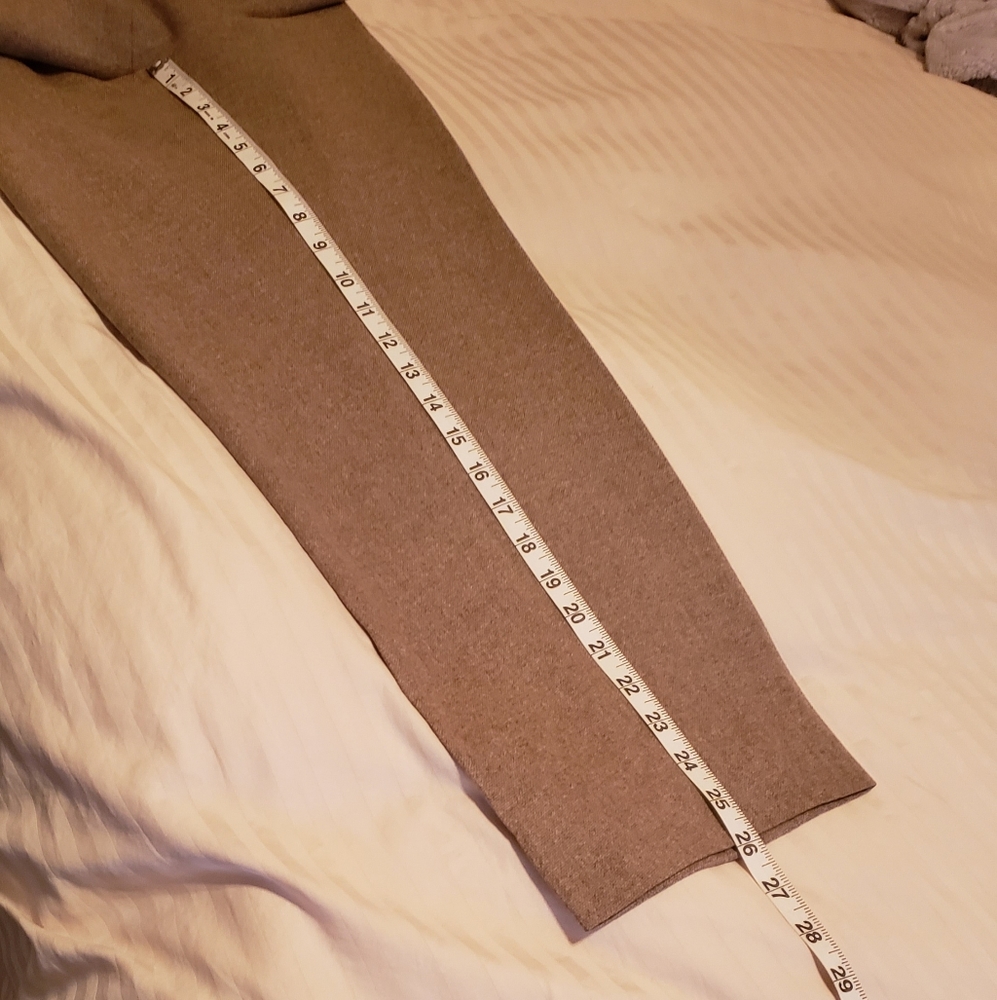 *PRICE DROP* Donna Karan CASHMERE 2 pc jacket and pants 10/M - Picture 9 of 16